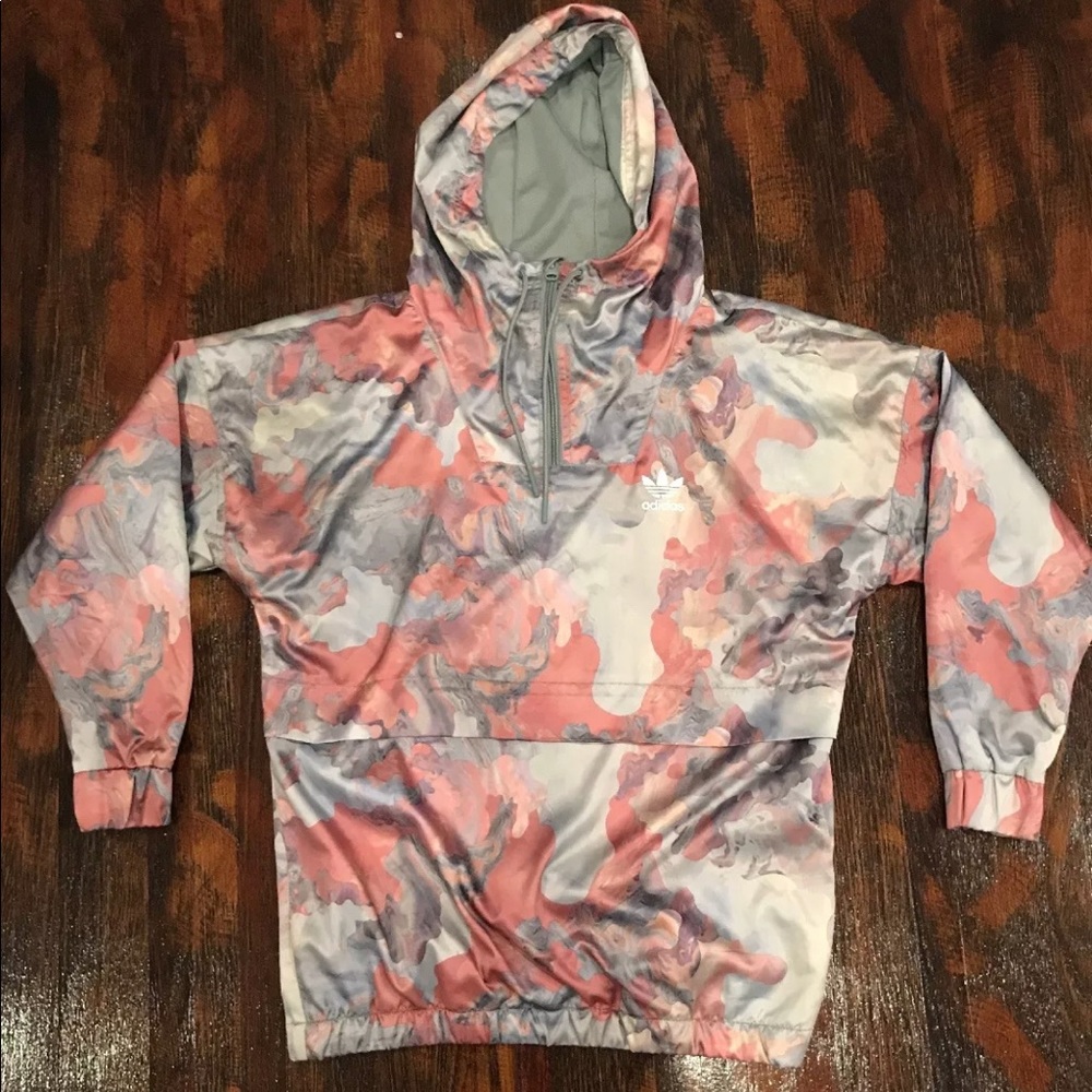 New, never released adidas half zip in XS